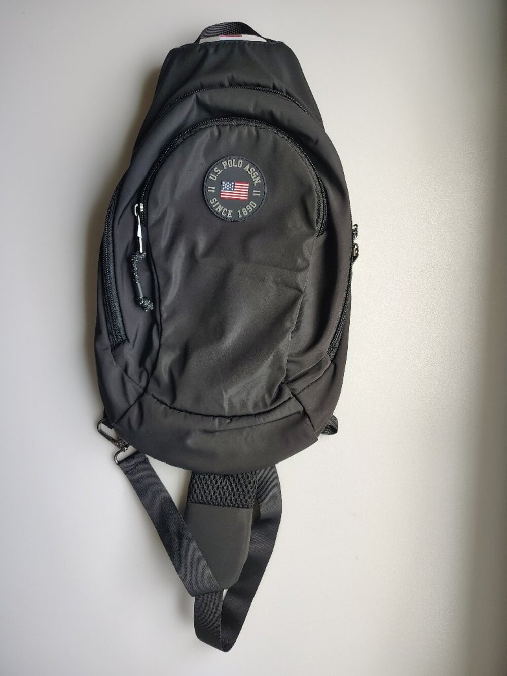 U.S. Polo Assn. Unisex Sling Bag, Black